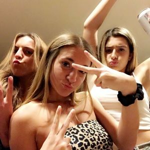 Meet your Posher, Danielle